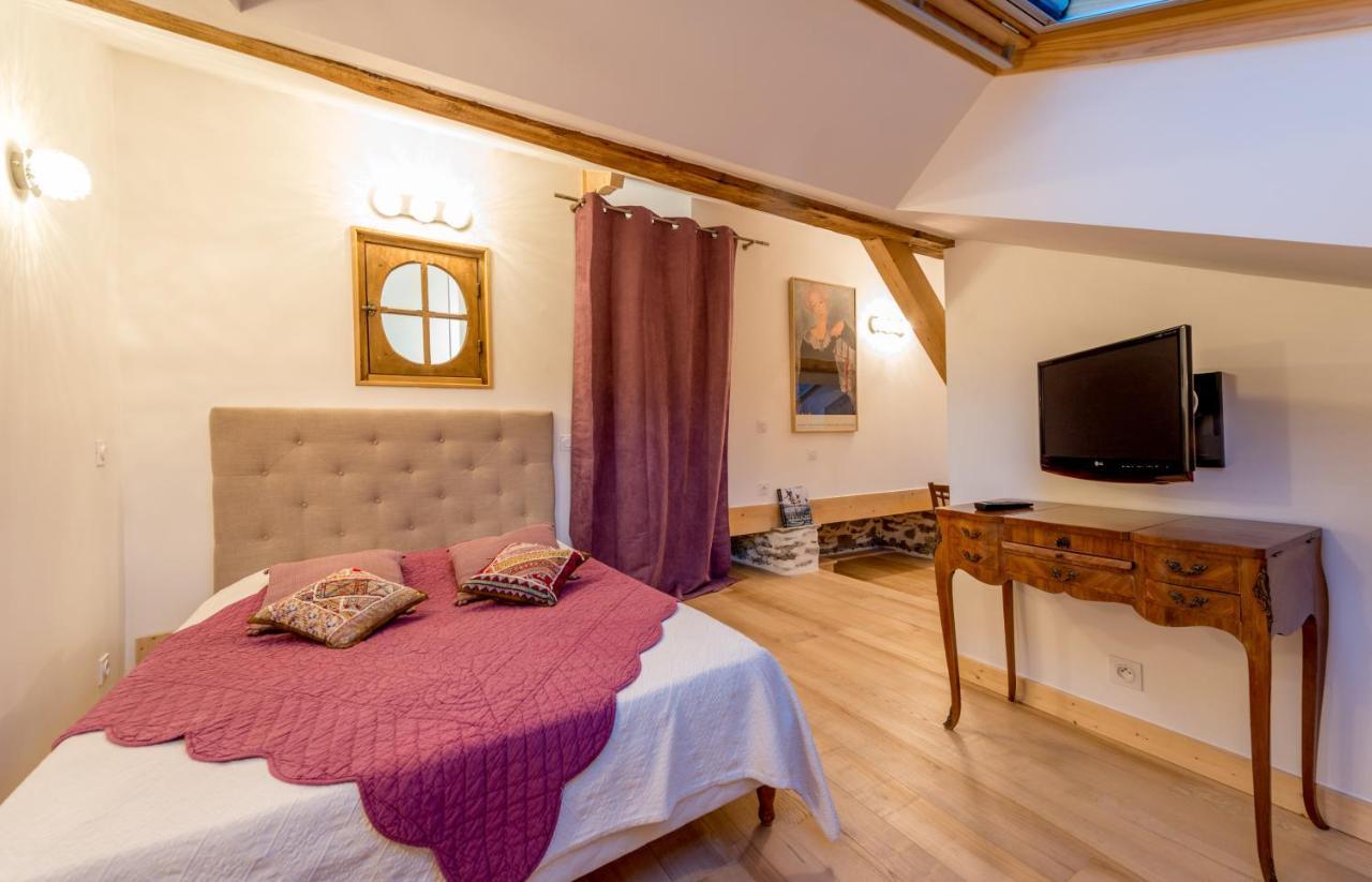 Au Cheval Blanc - Appartements Et Chambres D'Hotes Albertville Kültér fotó