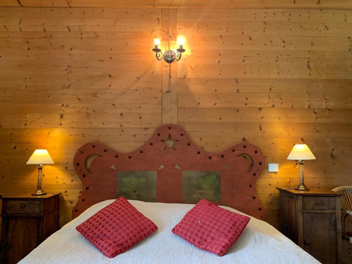 Au Cheval Blanc - Appartements Et Chambres D'Hotes Albertville Kültér fotó